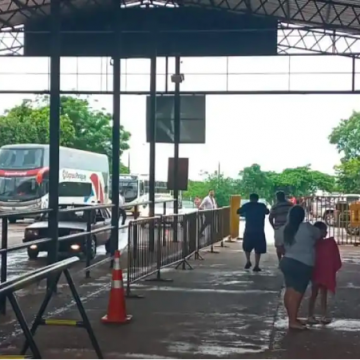 Masivo ingreso de turistas y compatriotas por Navidad por el puente Encarnación – Posadas