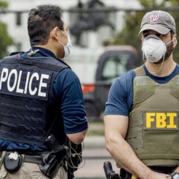 Policías serán sometidos a pruebas tras desembarco de FBI