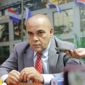 Bachi Núñez asume presidencia del Senado