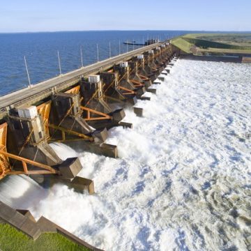 Bajante del río Paraná impacta gravemente en la producción de Yacyretá