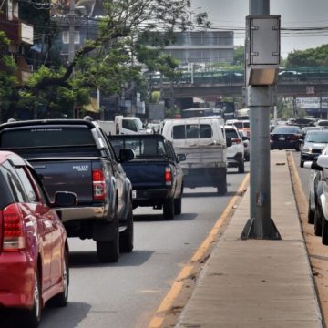 Habilitan 2 carriles ante caos por cierre en Eusebio Ayala